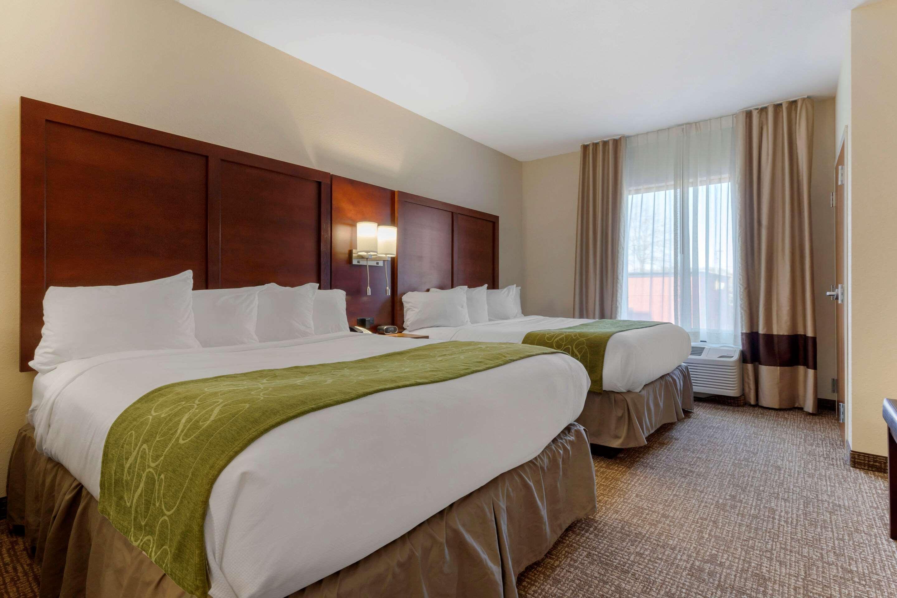 Comfort Suites Greenville South Piedmont Екстер'єр фото