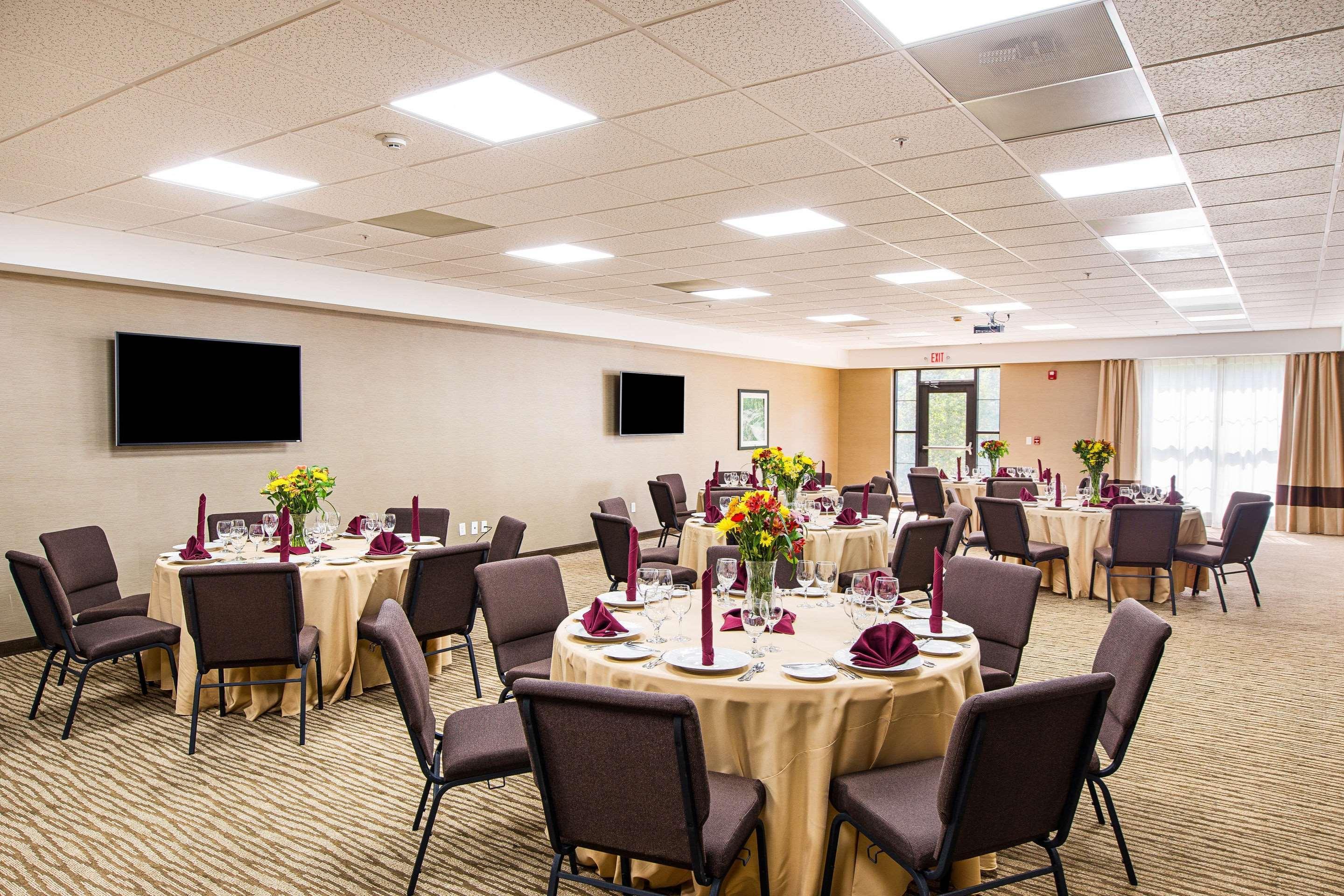 Comfort Suites Greenville South Piedmont Екстер'єр фото