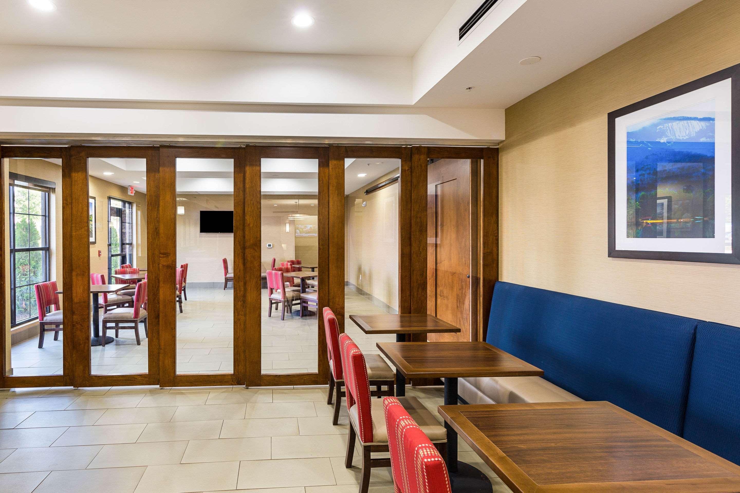 Comfort Suites Greenville South Piedmont Екстер'єр фото