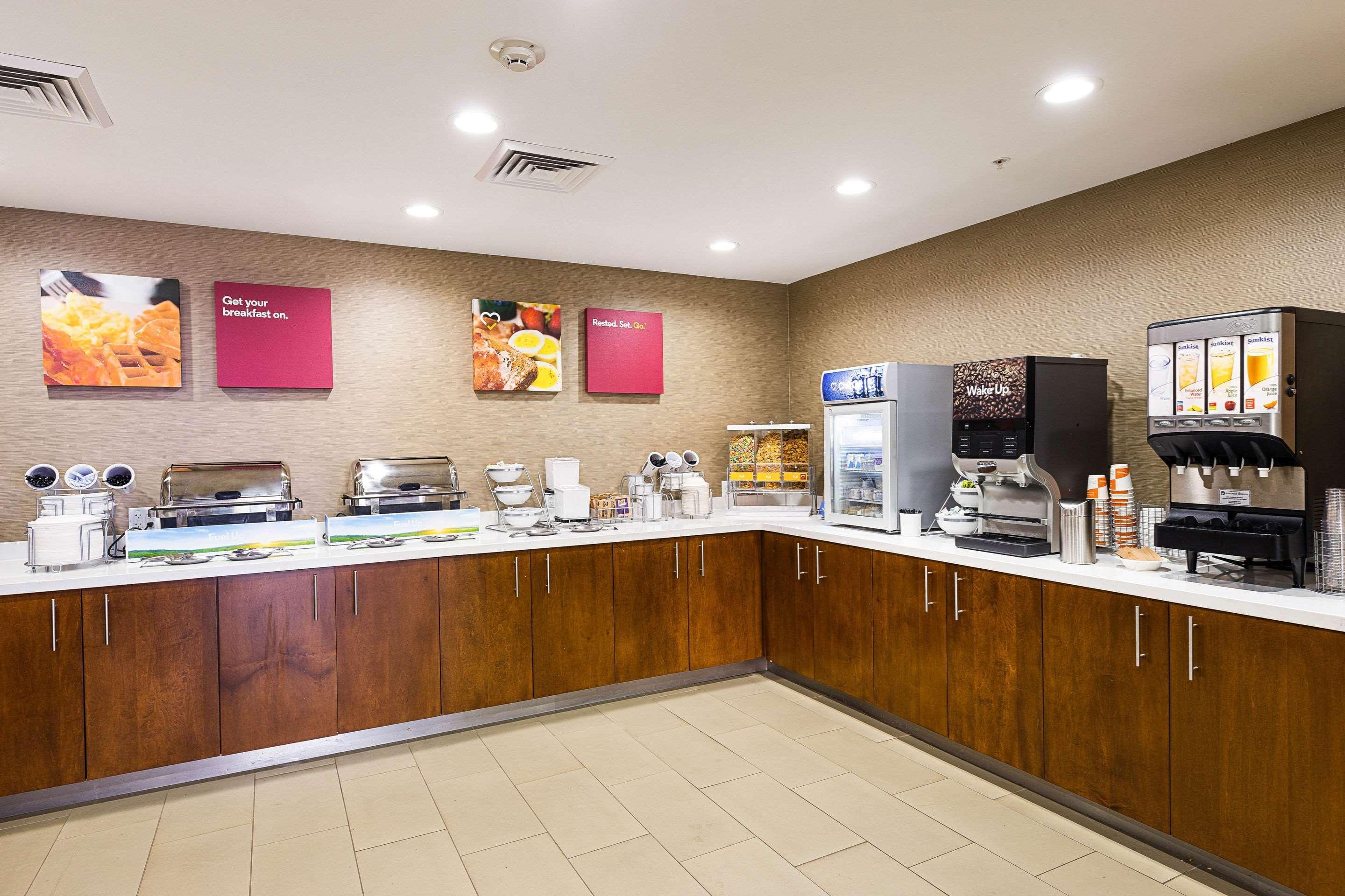 Comfort Suites Greenville South Piedmont Екстер'єр фото